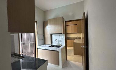 BUNGALOW FOR SALE W/ DIPPING POOL FOR SALE IN ANGELES CITY