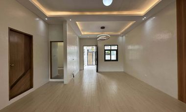 BUNGALOW FOR SALE W/ DIPPING POOL FOR SALE IN ANGELES CITY