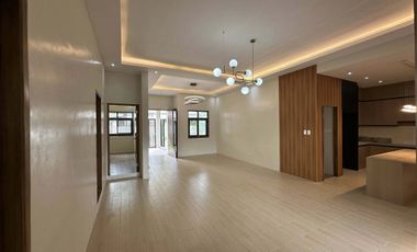 BUNGALOW FOR SALE W/ DIPPING POOL FOR SALE IN ANGELES CITY