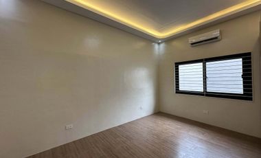 BUNGALOW FOR SALE W/ DIPPING POOL FOR SALE IN ANGELES CITY