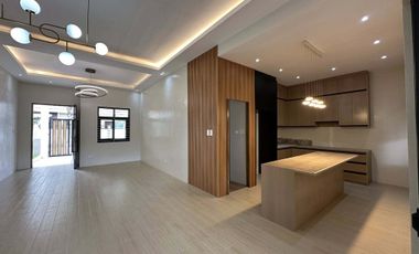 BUNGALOW FOR SALE W/ DIPPING POOL FOR SALE IN ANGELES CITY