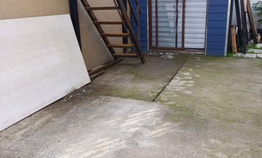 HERMOSA CASA DE DOS PISOS REMODELADA