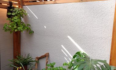 HERMOSA CASA DE DOS PISOS REMODELADA