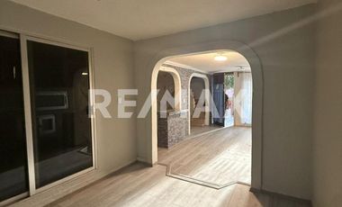 CASA EN FRACCIONAMIENTO JARDIN DE LOS CLAUSTROS I - (3)