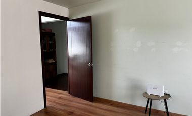 HABITACION UNIPERSONAL APROX. 15 MINUTOS DE PASEO COLON