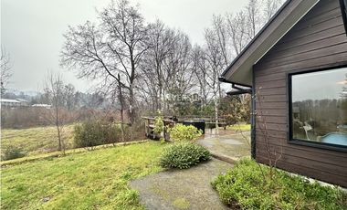 PRECIOSA CASA EN VALDIVIA EN COND. FUNDO LA ESPERANZA PAILLAO