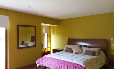 Moderna y amplia casa en arriendo