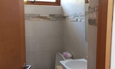 Moderna y amplia casa en arriendo