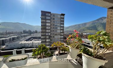 Espectacular departamento totalmente remodelado en exclusivo condominio