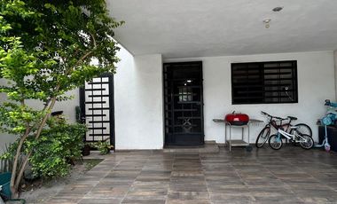 CASA EN VENTA EN ALTABRISA RESIDENCIAL APODACA