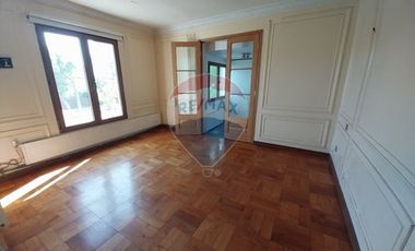Casa Residencial o comercial renovada e eficiente.