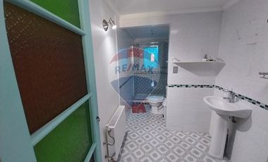 Casa Residencial o comercial renovada e eficiente.