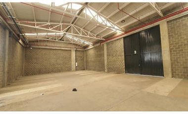 PLATAFORMA CROSS DOCKING + BODEGA EN ARRIENDO, SIBERIA