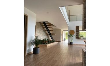 Casa en venta, en El Retiro Antioquia