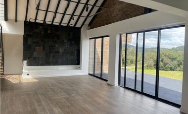 Espectacular casa para estrenar en El Retiro