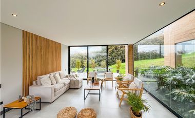 Venta de Casa Campestre en Parcelación Alto de Palmas