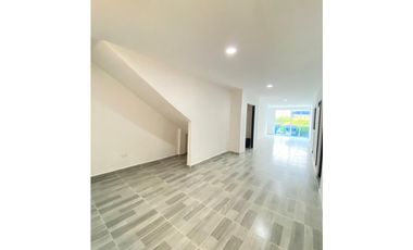 SE ARRIENDA CASA PARA ESTRENAR EN SEGUNDO PISO BARRIO NUEVO FTIMA
