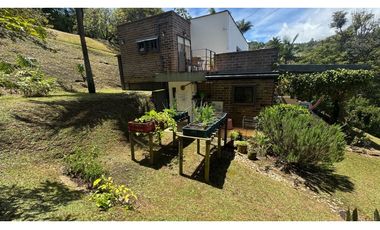 Casa finca en venta en unidad cerrada en guarne cuenta con 2 casas LDC