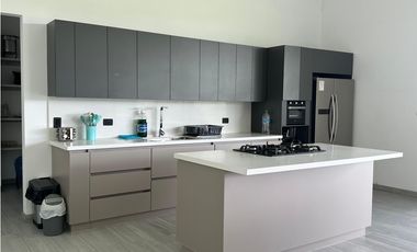 Espectacular casa campestre en venta, en la union Antioquia