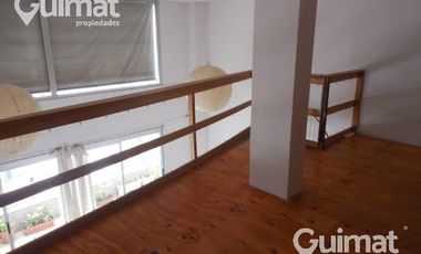 Villa Urquiza doble altura Balcòn Terraza Todo Luz