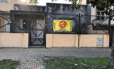 Casa 2 familias - Venta - Gabriel Suarez
