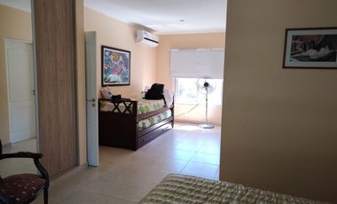 Casa en  Los Puentes, Lujan