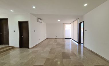 Casa en RENTA en PUNTA TIBURON, con alberca