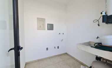 Casa en RENTA en PUNTA TIBURON, con alberca