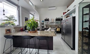 Casa en alquiler en Altos del Golf (LM)