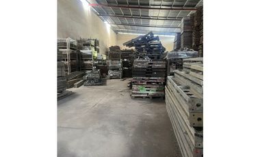 VENDO GALERA EN JUAN DIAZ / 2 OFICINAS / 600m2 / YG