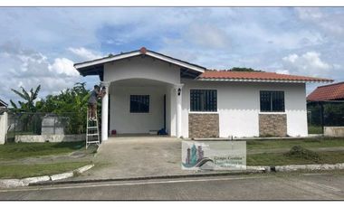 ALQUILER DE CASA EN BOQUERON PALMERA VILLAGE 3 R CERCADA ATRAS