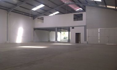 GALERA / PARQUE INDUSTRIAL / LAS AMERICAS / 1006m2 / CON ANDEN