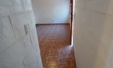 Departamento Tipo Casa en alquiler en Lanus Este