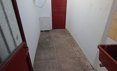 Departamento Tipo Casa en alquiler en Lanus Este