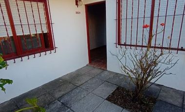 Departamento Tipo Casa en alquiler en Lanus Este