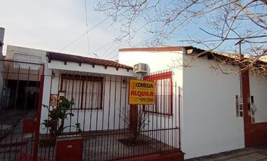 Departamento Tipo Casa en alquiler en Lanus Este