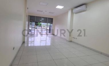 Locales en Alquiler – Kennedy Norte.