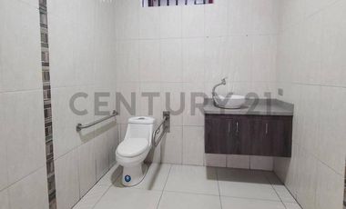 Locales en Alquiler – Kennedy Norte.