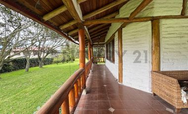 Vendo Quinta Conocoto sector Armenia 1 entre puente 8 y 9