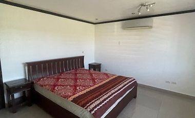 5 bedrooms with terrace