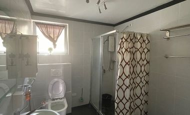 5 bedrooms with terrace