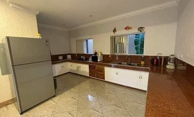 4 BEDROOM HOUSE AND LOT FOR SALE