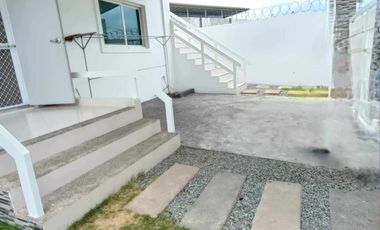 6 BEDROOM HOUSE WITH SWIMMING POOL FOR RENT / SALE IN FRIENDSHIP, ANGELES CITY!