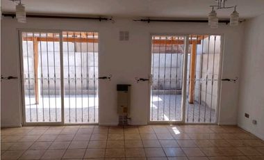 Se arrienda casa en Cardenal Oviedo, Puente Alto