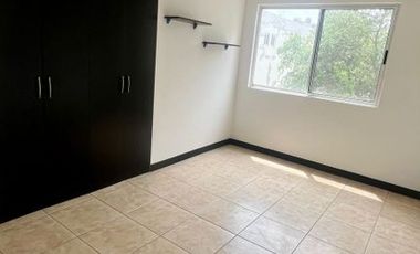 Casa en venta en Cumbres Providencia Frente a Parque