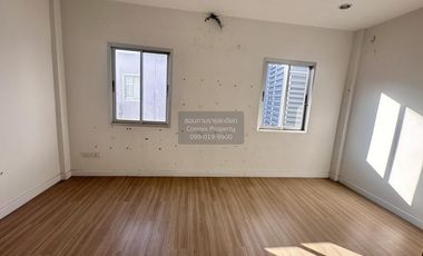 FOR SELL Townhouse/Townhome  Metrotown 3 Huai Wang Nong  CX-122955