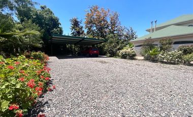 ENCANTADORA CASA CONDOMINIO