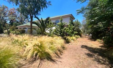 ENCANTADORA CASA CONDOMINIO