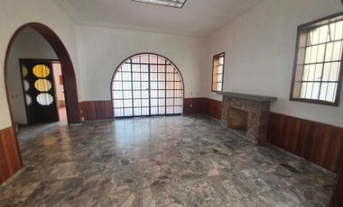 Casa en renta Colonia Americana acondicionada para oficina uso comercial