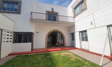 Casa en renta Colonia Americana acondicionada para oficina uso comercial